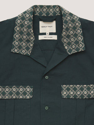 Flower Embroidery Shirt - Green / Beige